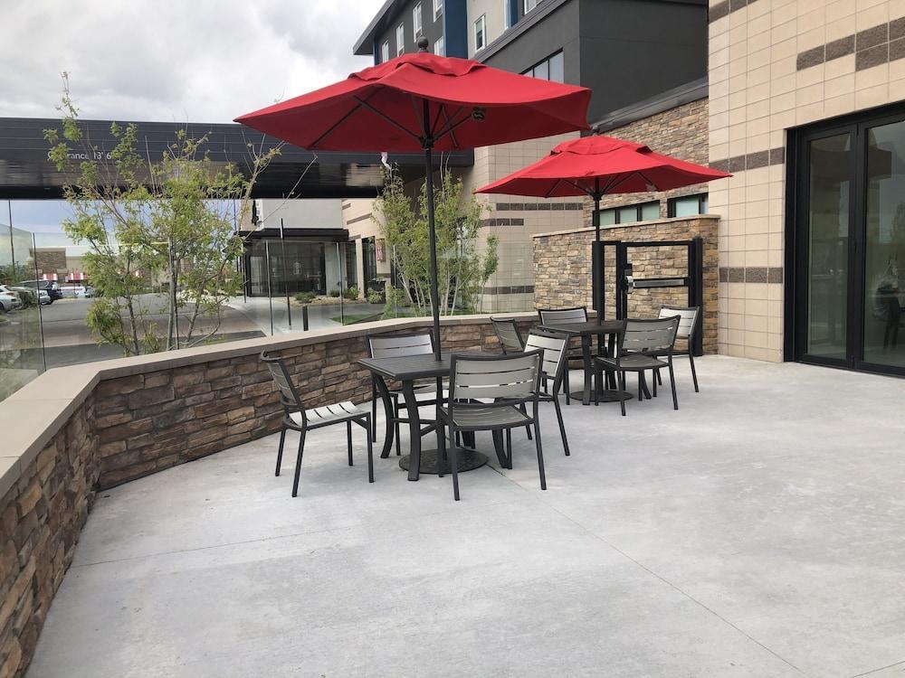 Hilton Garden Inn Denver/Thornton Exteriör bild